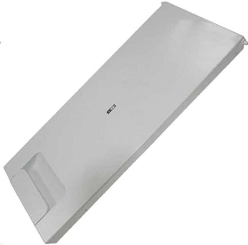 Door ice making chamber