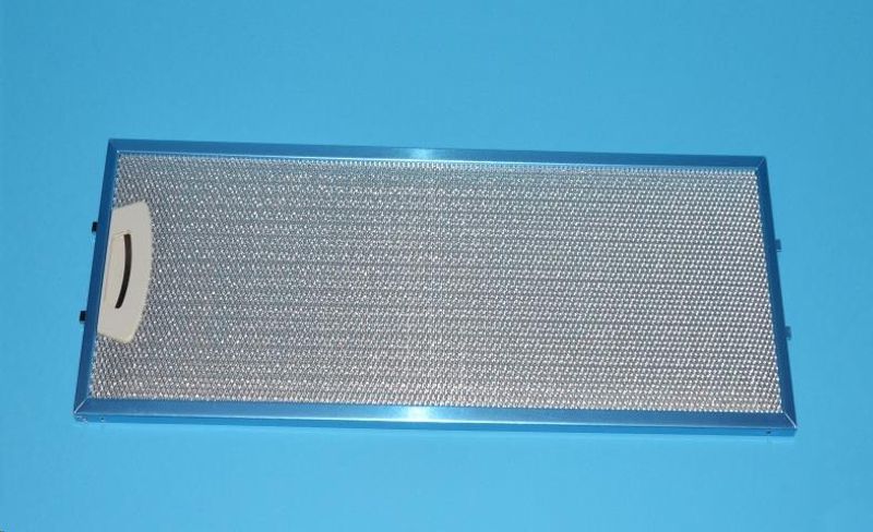 Metallfilter. L: 52,5cm. B: 16cm